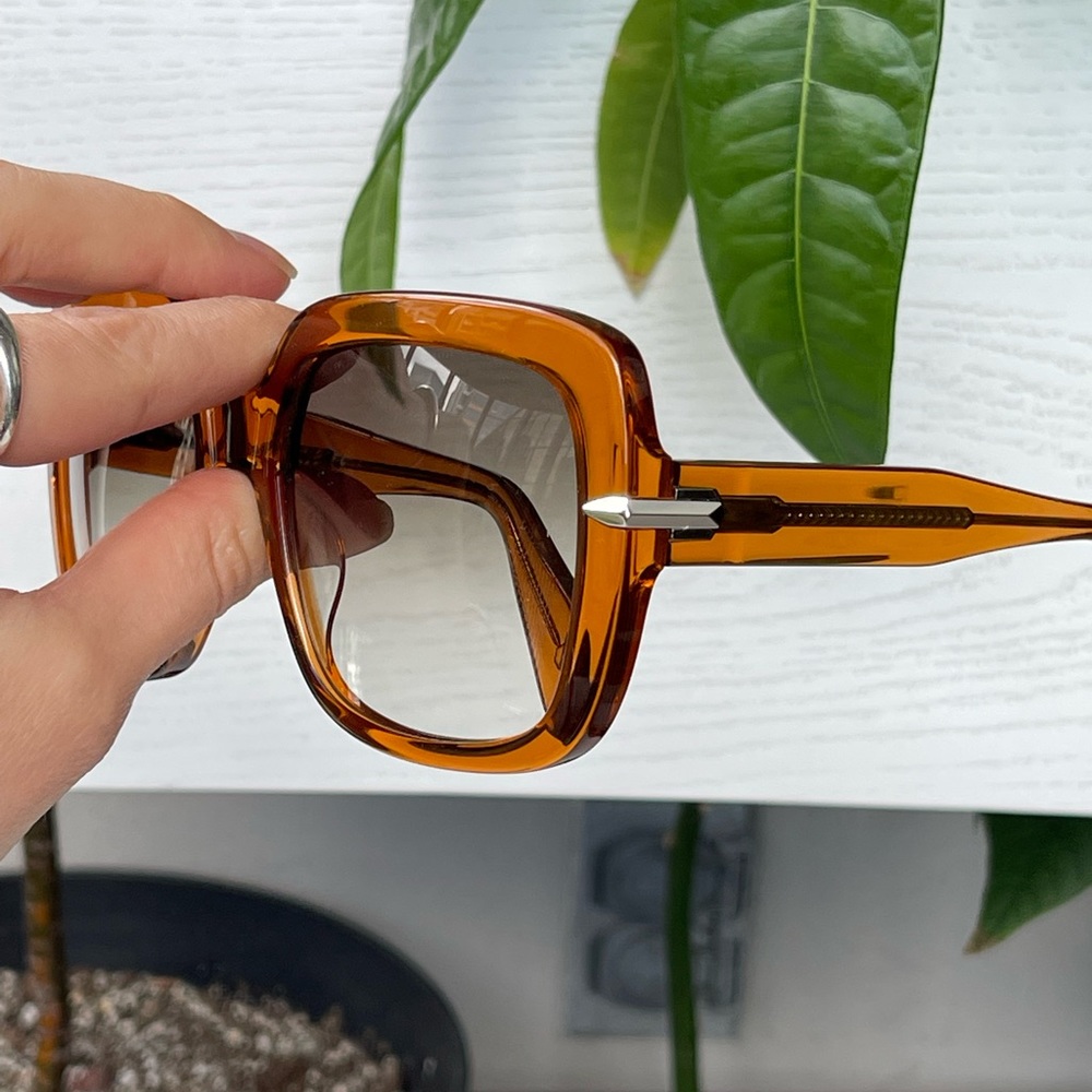Rag & Bone Square 56mm Oversized Sunglasses with Orange / Brown Frame - Picture 5 of 16